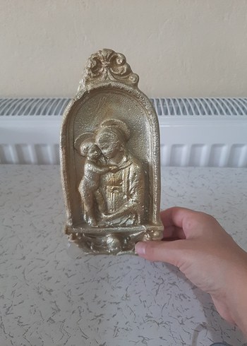 Parlak Altın Renkli Figürin