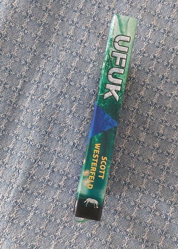 Ufuk - Scott Westerfeld Roman - Görsel 2