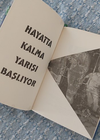 Ufuk - Scott Westerfeld Roman - Görsel 4