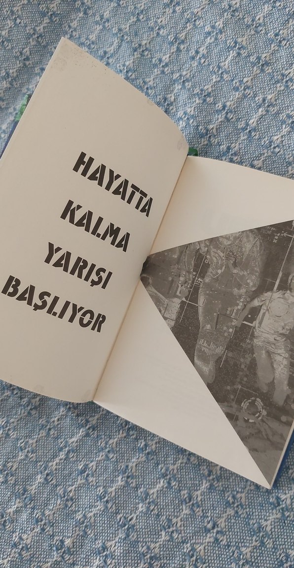 Ufuk - Scott Westerfeld Roman - Görsel 4