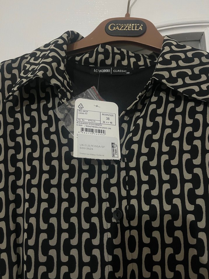 Desenli Siyah Piliseli Kadın Uzun Elbise - Görsel 4