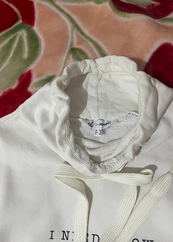 Beyaz Baskılı Yarım Fermuarlı Kadın Sweatshirt - Görsel 4