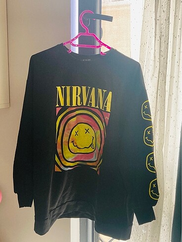 Trendyol & Milla Nirvana sweatshirt