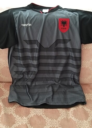 Arnavutluk,Kosova forması 