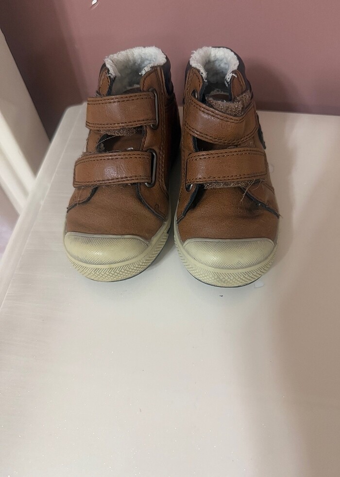 Erkek çocuk bot - Görsel 4