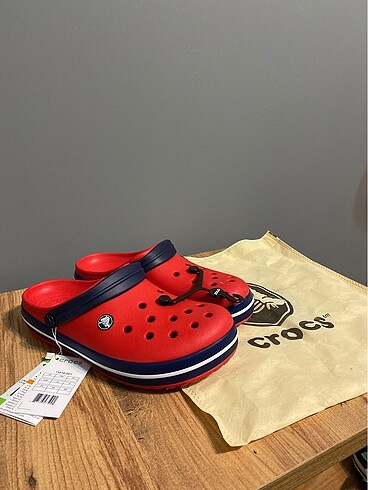 Crocs terlik