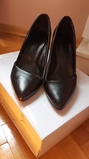 Siyah Stiletto 