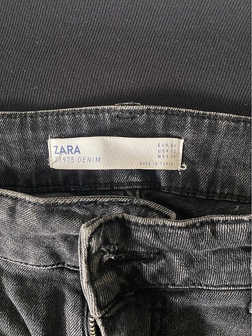 44 Beden siyah Renk Zara pantolon