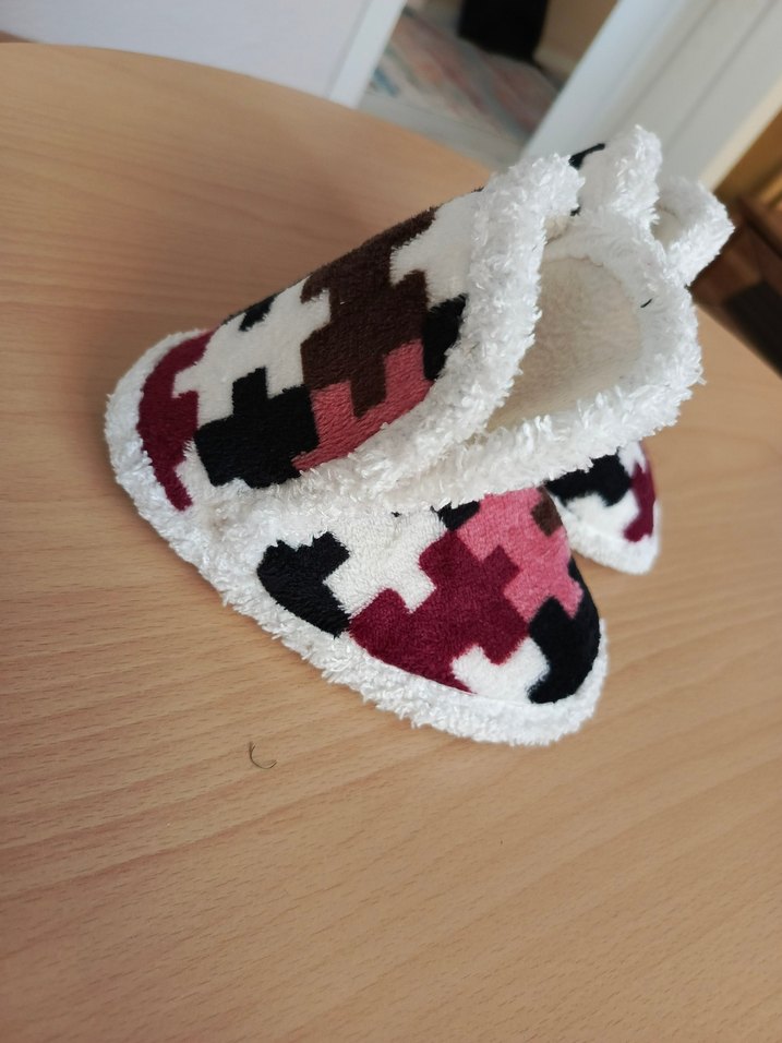 Renkli Kız Çocuk Ev Terliği - Görsel 3