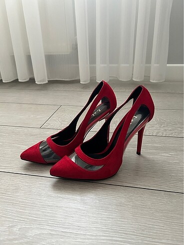 Şeffaf detaylı süet stiletto 37 numara
