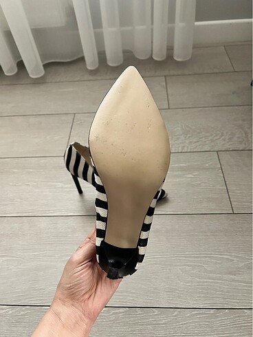 37 Beden Koton Zebra desenli stiletto lacivert-beyaz