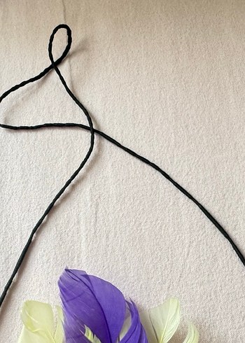 Renkli Tüy Detaylı Kadın Maskesi - Görsel 5