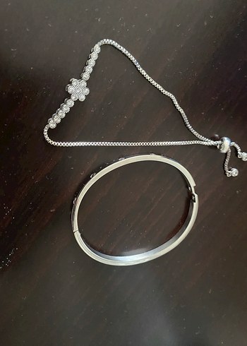 Minimalist  gümüş renkli taşlı  Kadın Bileklik - Görsel 4