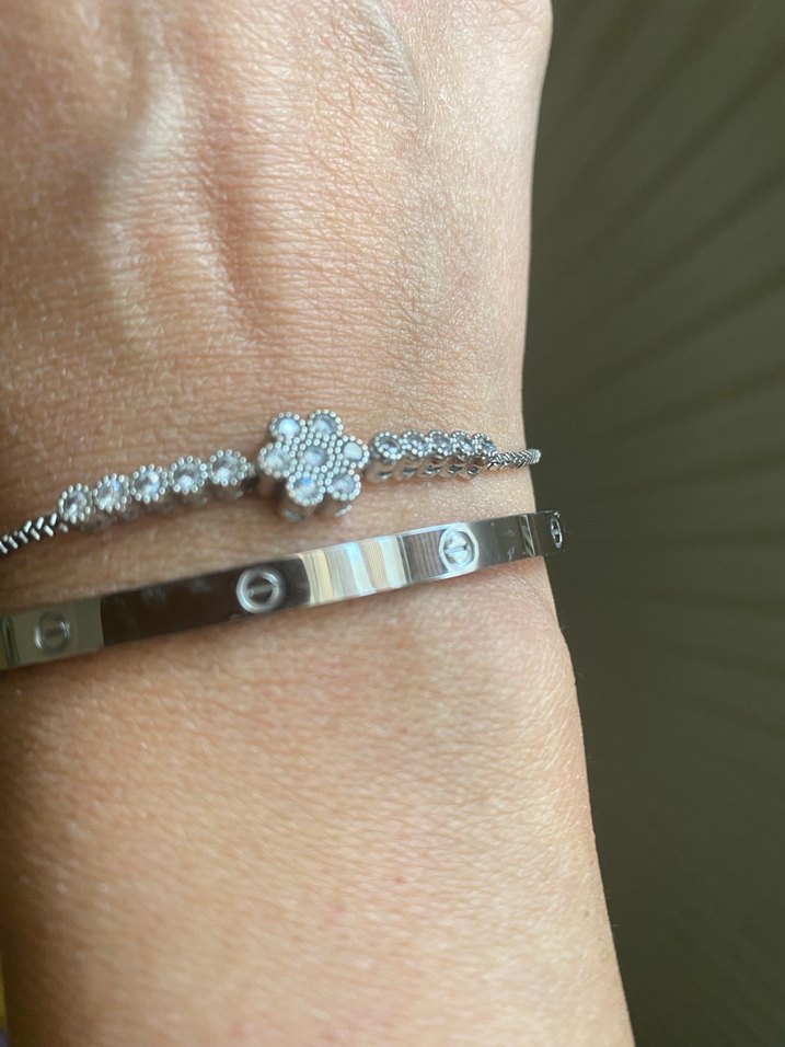 Minimalist  gümüş renkli taşlı  Kadın Bileklik - Görsel 2