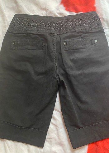 Siyah Kemerli Gotik Mini Bermuda Şort - Görsel 3