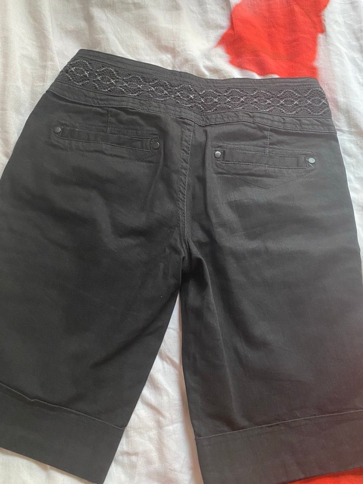 Siyah Kemerli Gotik Mini Bermuda Şort - Görsel 4