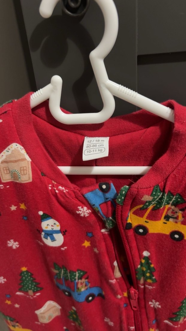 Kız Bebek Desenli Kırmızı Triko Tulum - Görsel 3