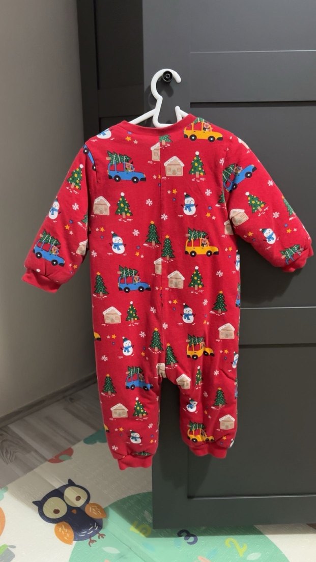 Kız Bebek Desenli Kırmızı Triko Tulum - Görsel 4