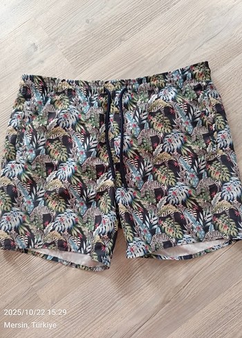 Erkek Çok Renkli Pileli Mini Şort - Görsel 2