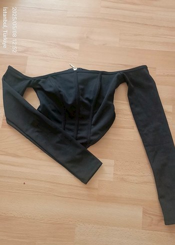 Boutique 9 Siyah Straplez Uzun Kollu Fitted Bluz