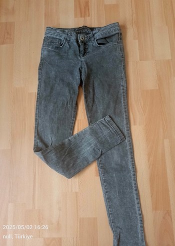 LC Waikiki Gri Dar Kesim Midi Kot Pantolon