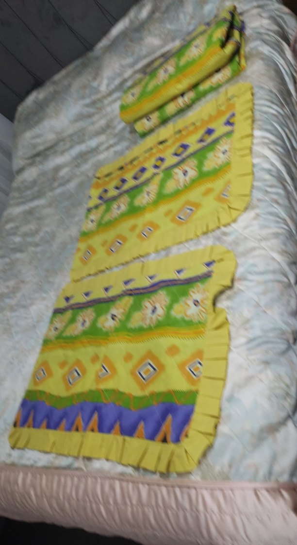 Çocuklar için renkli desenli tekstil battaniye - Görsel 4