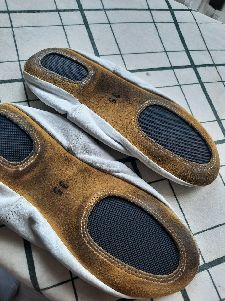 Kız Çocuk Beyaz Lastikli Bale Ayakkabısı - Görsel 2