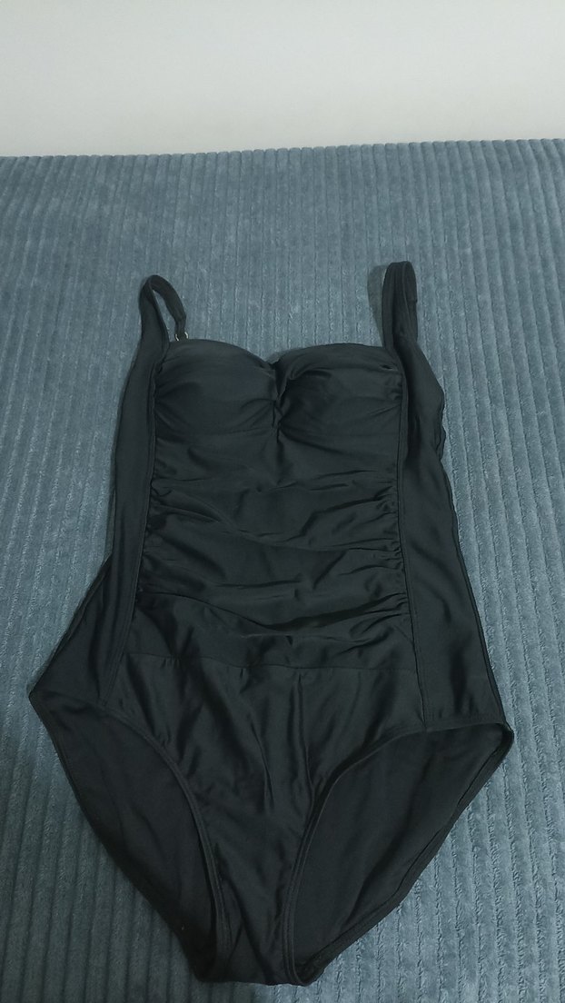 Siyah Pliseli İnce Askılı Kadın Mayo - Görsel 2