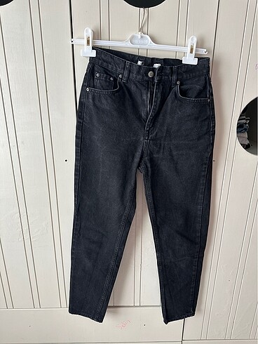 Mom Jeans