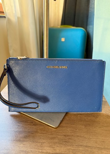 Michael Kors clutched