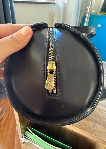 Beden siyah Renk Orjinal Louis Vuitton papillon 30