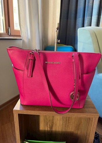 Michael Kors Pembe Deri Kadın Çanta