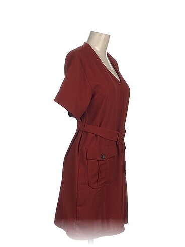 Diğer PreLoved Kısa Elbise %70 İndirimli.