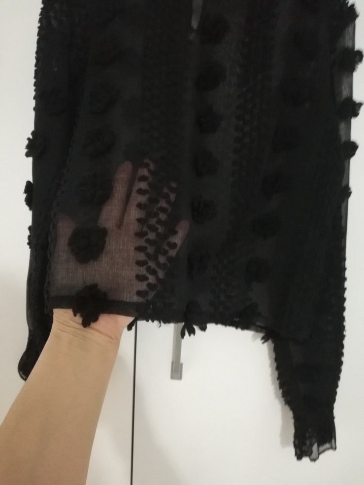 Siyah Tüylü Uzun Kollu Gotik Bluz - Görsel 2