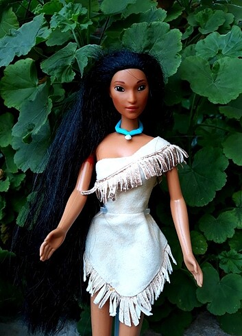 Vintage Pcohantas Barbie Bebek 