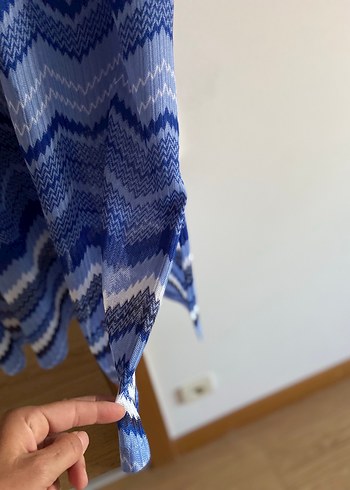 40 Beden mavi Renk Mavi Gri Batik Desenli V Yaka Triko Elbise