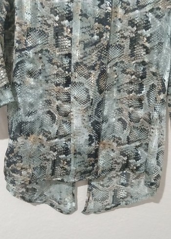 Gri Yılan Desenli Uzun Kollu Kadın Bluz - Görsel 3
