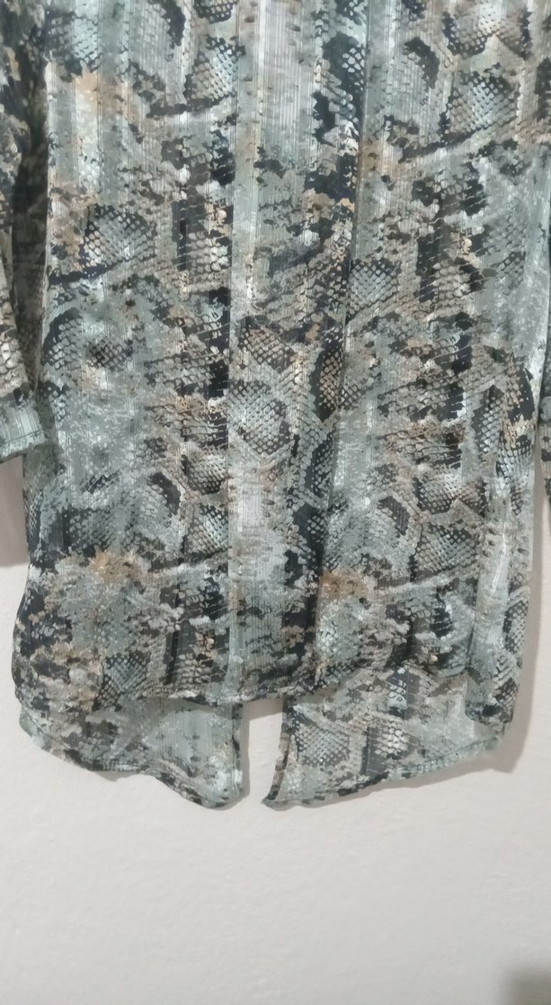 Gri Yılan Desenli Uzun Kollu Kadın Bluz - Görsel 3