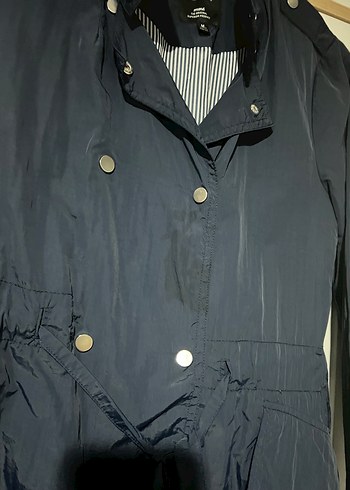 Mavi Yağmurluk - Görsel 2