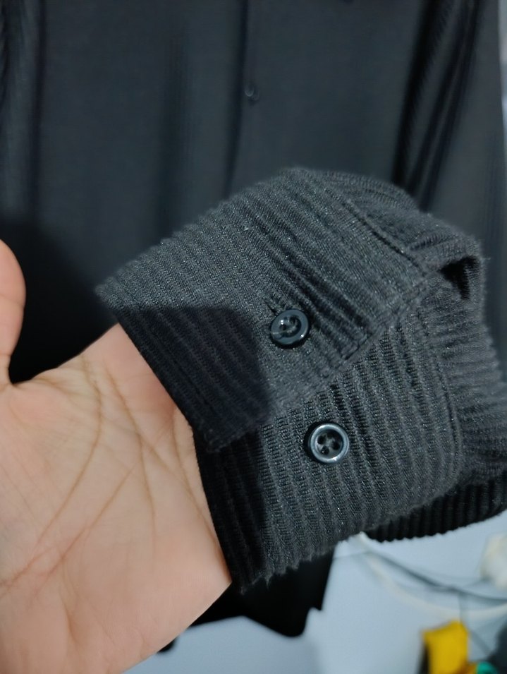 Düğmeli Siyah Kadın Uzun Kollu Gömlek - Görsel 4