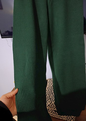 Kadın Yeşil Pilili Geniş Paça Pantolon - Görsel 8