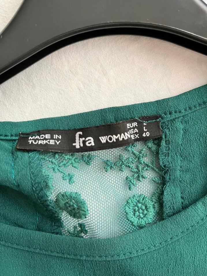 Dantel Detaylı Yeşil Kolsuz Bluz - Görsel 2