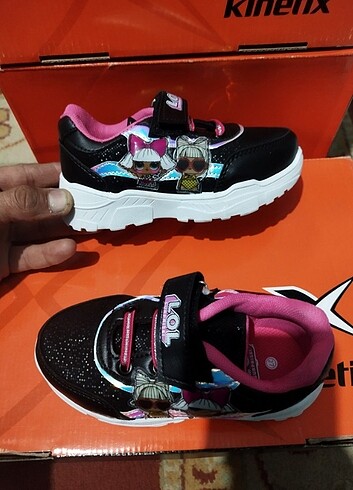 Kinetix orijinal LOL çocuk spor ayakkabı26 27 28 29 numarası mevcuttur 