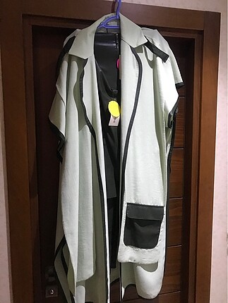 Nocturne trench