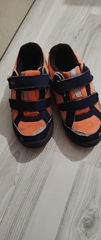 Quechua Su geçirmez spor ayakkabı