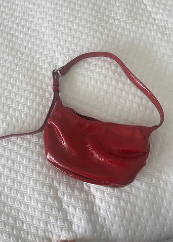 Zara Kırmızı Parlak Deri Kadın Çanta - Görsel 4