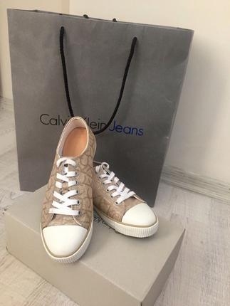 38 Beden Clavin Klein Gold Sneakers