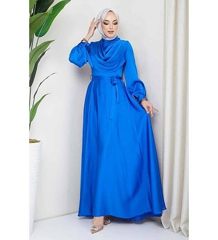 Saten mavi abiye bedeni olmadıgı için satıyorum - Görsel 2