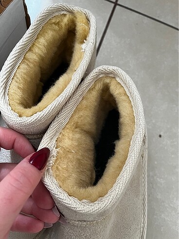 Bej Ugg