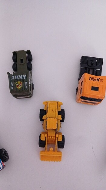 Beden Renk Hit wheels Kucuk araba